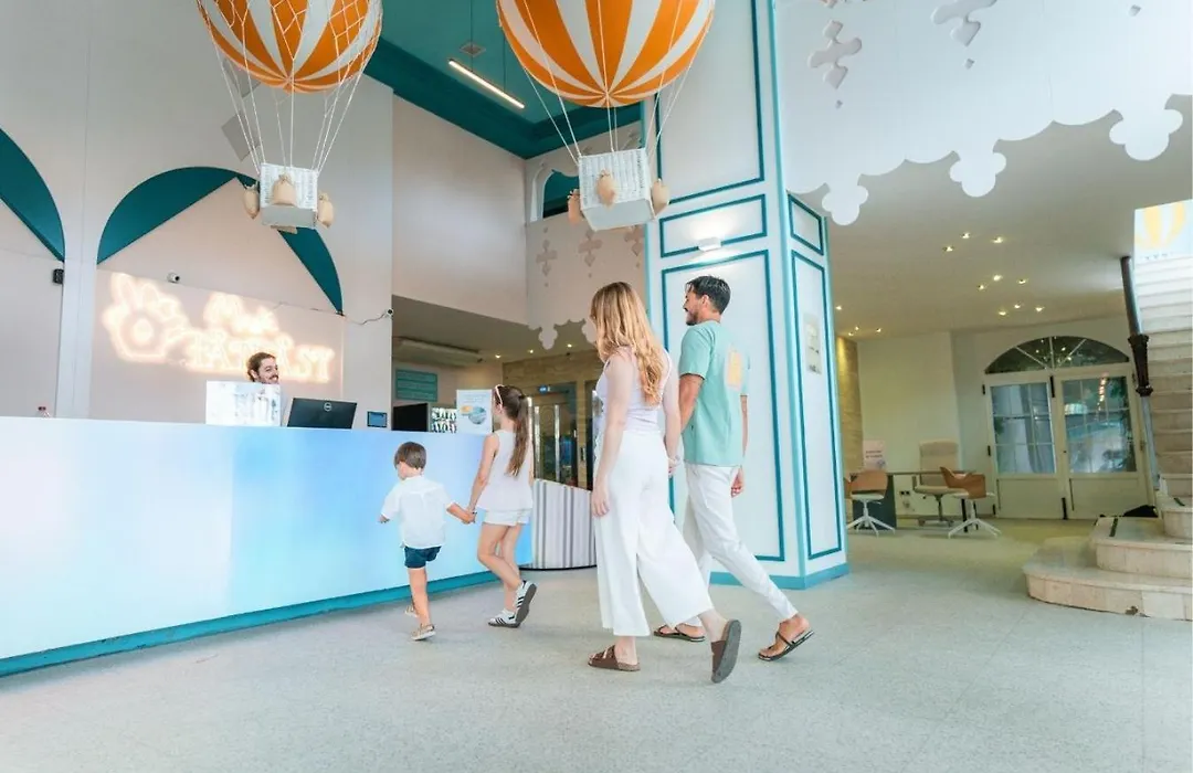Hotel Magic Fantasy-1